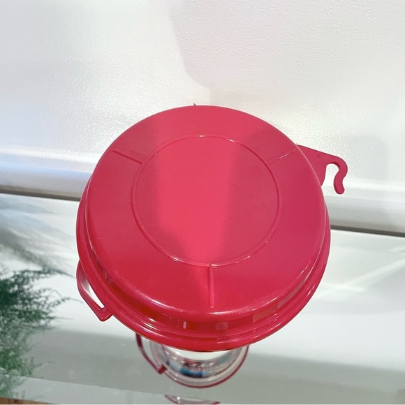 Radio City Rockettes Popcorn Bucket with lid - Picture 8 of 9